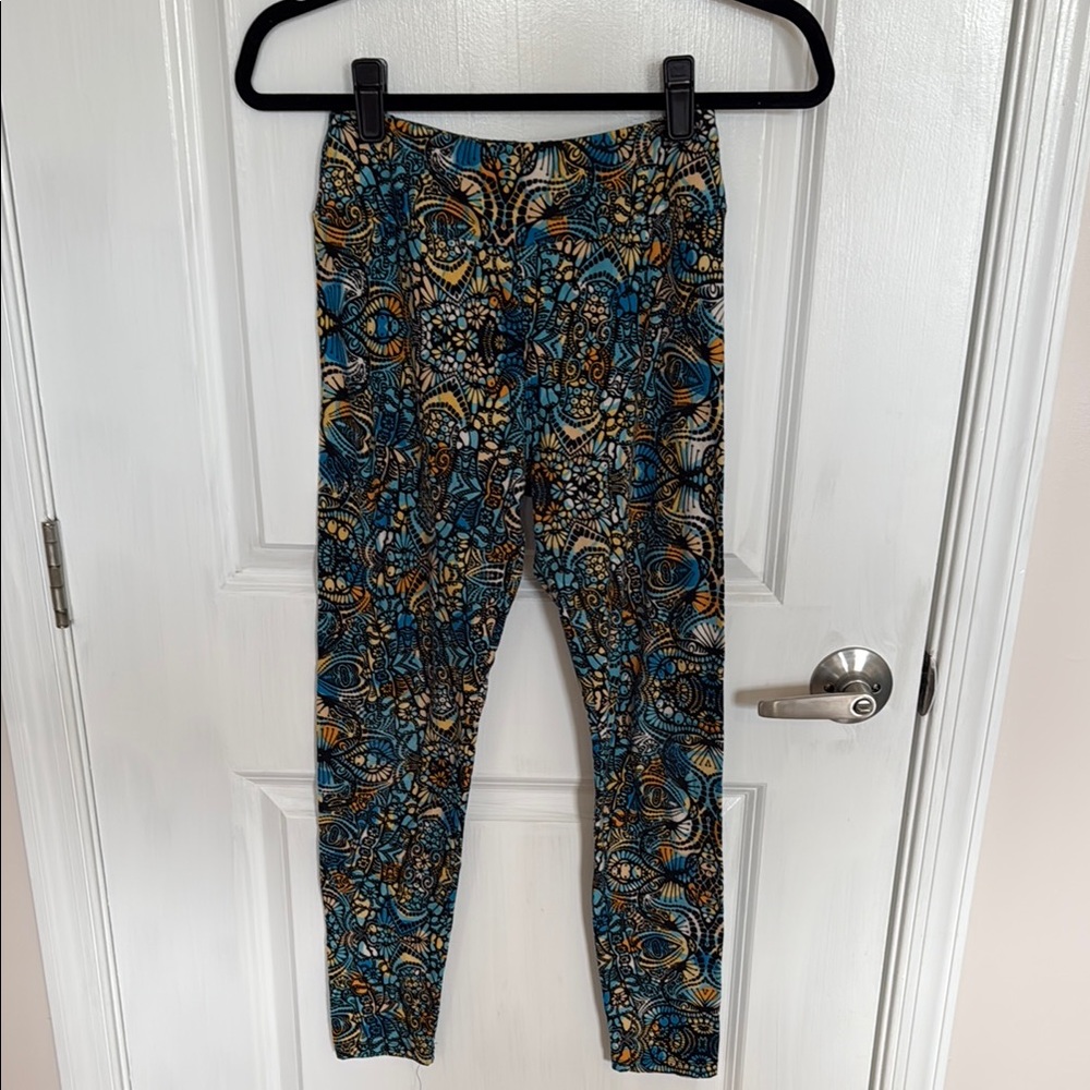 Women’s Lularoe Colorful Patterned Leggings